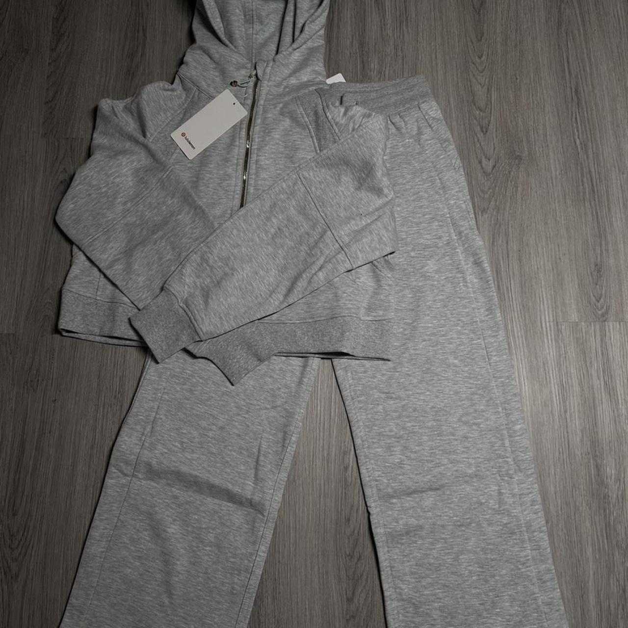 Lululemon Women’s Scuba Set – Heathered Grey