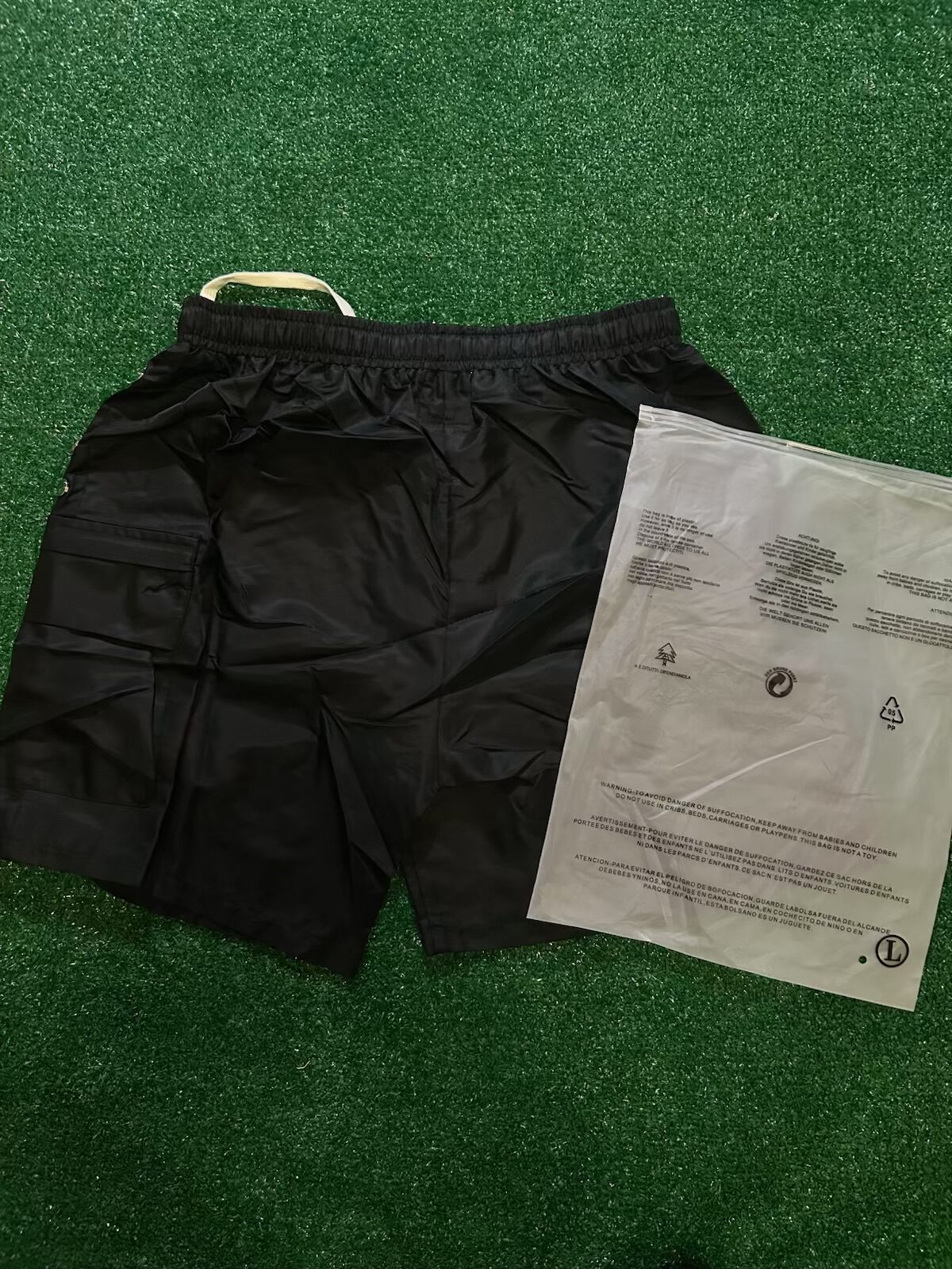 Saint Vanity Utility Cargo Nylon Shorts – Black - Image 3