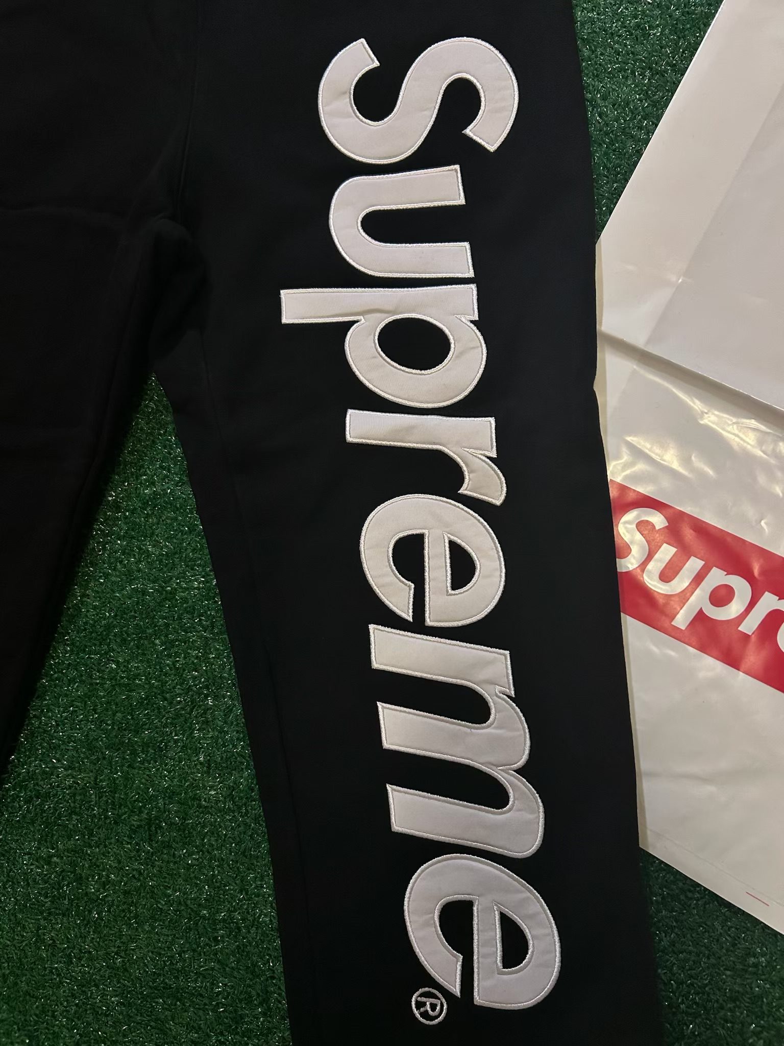 Black Supreme Set - Image 5