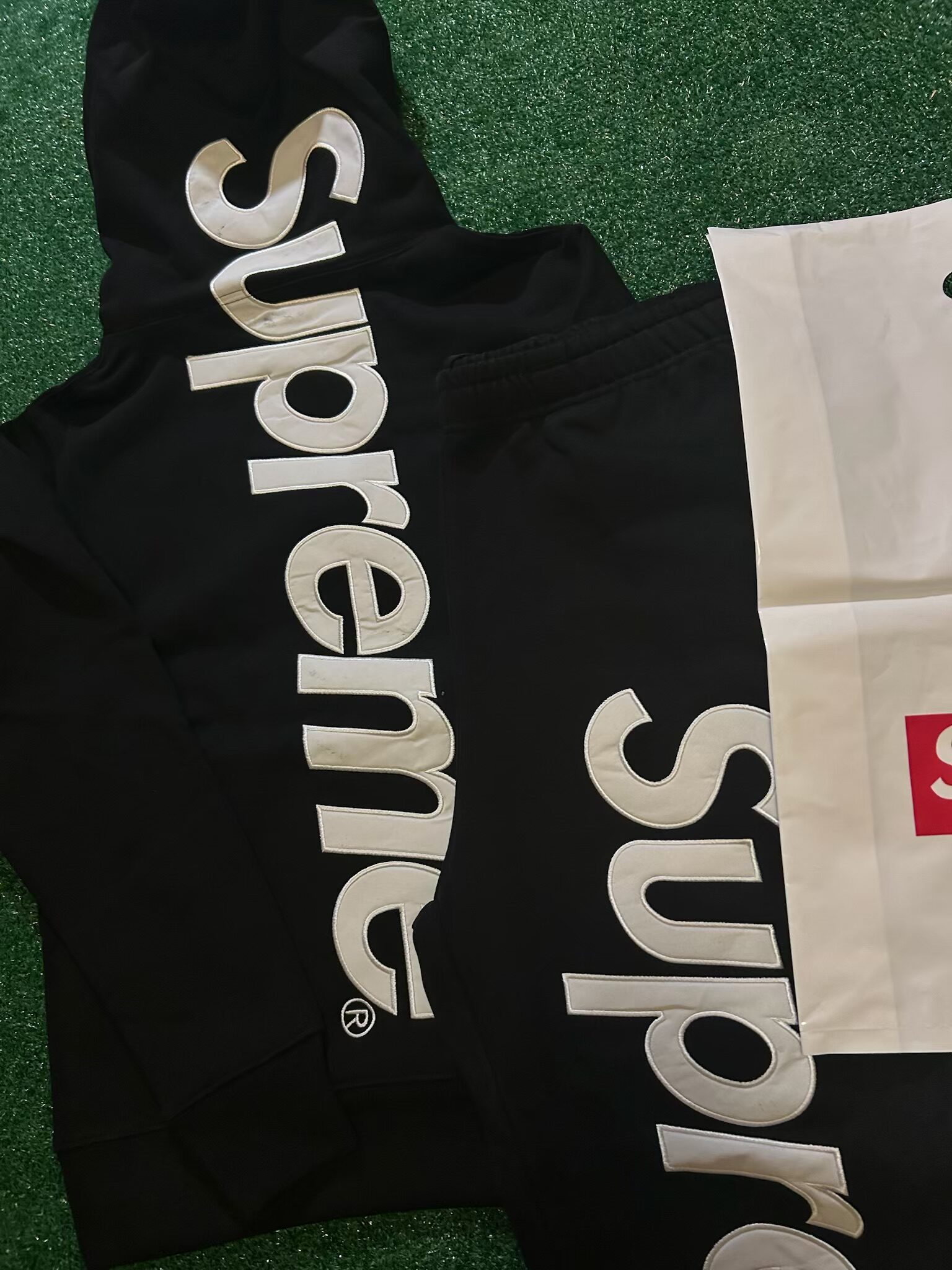 Black Supreme Set - Image 9