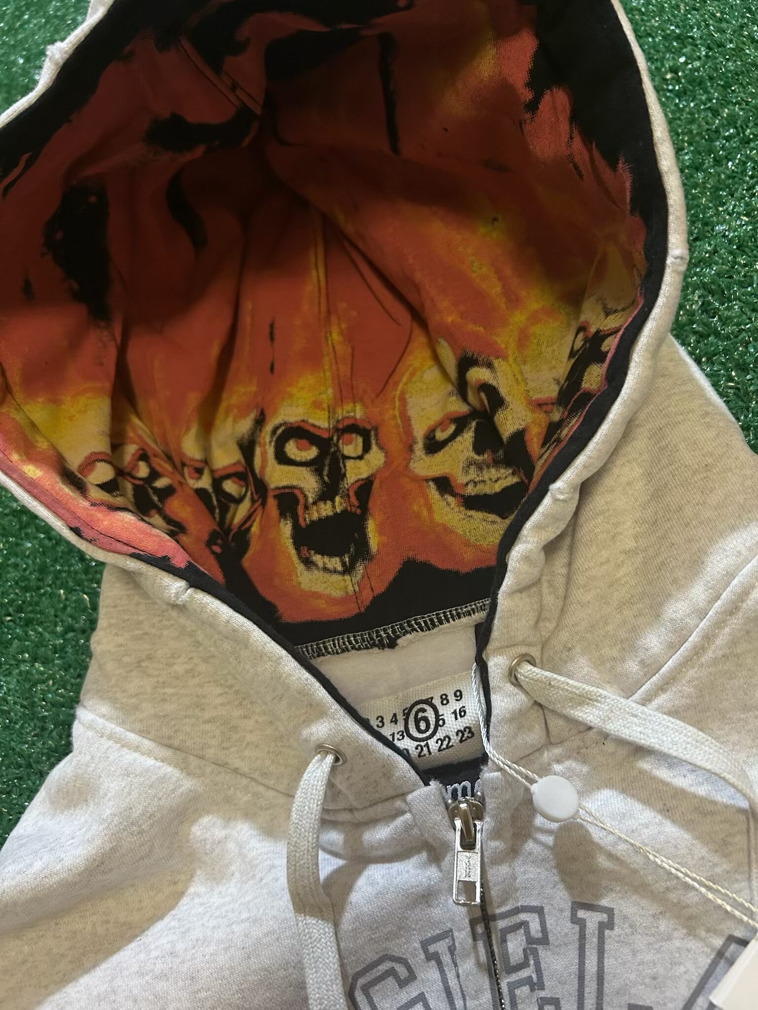 Supreme 1994 Gray Full-Zip Hoodie - Image 8